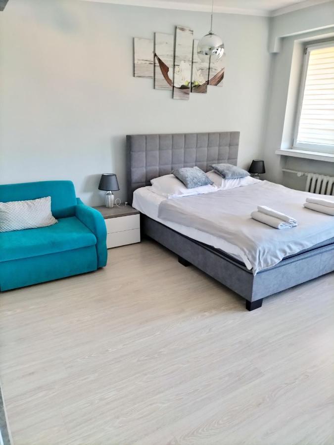 Hotel Restauracja Pod Jablonia Lacko Zewnętrze zdjęcie